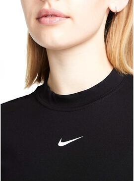 Nike Sportswear Essential