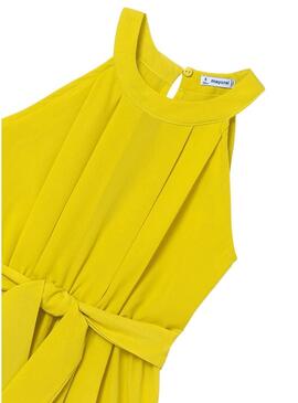 Overall Mayoral corta in crepe giallo per bambina.