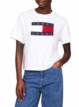 Maglietta Tommy Jeans Flag bianca per donna.