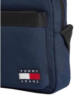 Borsa a tracolla Tommy Jeans Essential Daily Reporter blu scuro