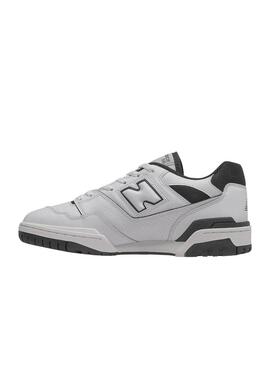 Sneakers  New Balance 550 bianche e nere per uomo.