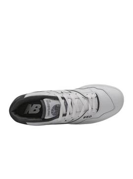 Sneakers  New Balance 550 bianche e nere per uomo.