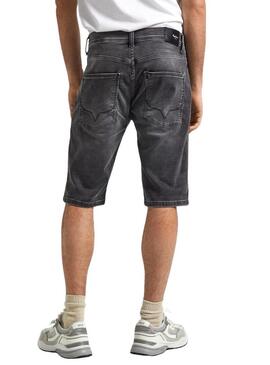 Shorts slim neri Bermuda Pepe Jeans per uomo.