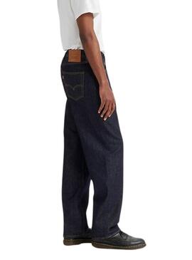 Pantaloni Levis 568 loose dark denim per uomo.