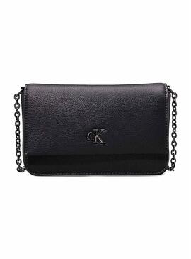 Borsa Calvin Klein Jeans Minimal Monogram Flap nera per donna