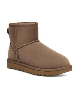 Stivali Ugg Classic Mini II color cammello per donna