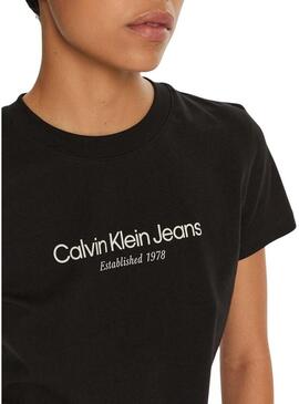 Maglietta Calvin Klein Jeans Baby tee nera per donna