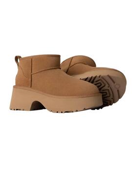 UGG Classic Ultra Mini New Heights cammello per donna