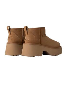 UGG Classic Ultra Mini New Heights cammello per donna