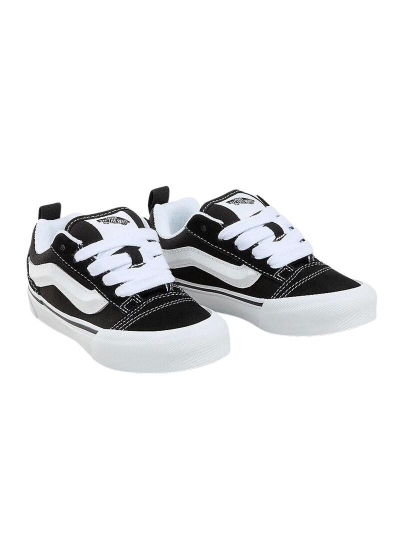 Scarpe Vans Knu Skool nere e bianche per bambini.